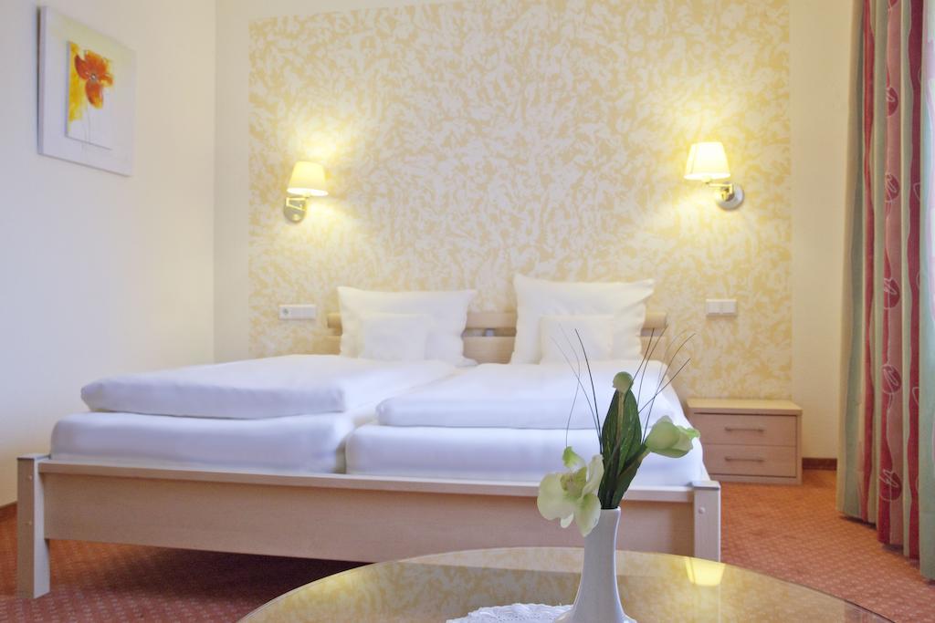 City-Hotel Friesoythe Pokoj fotografie